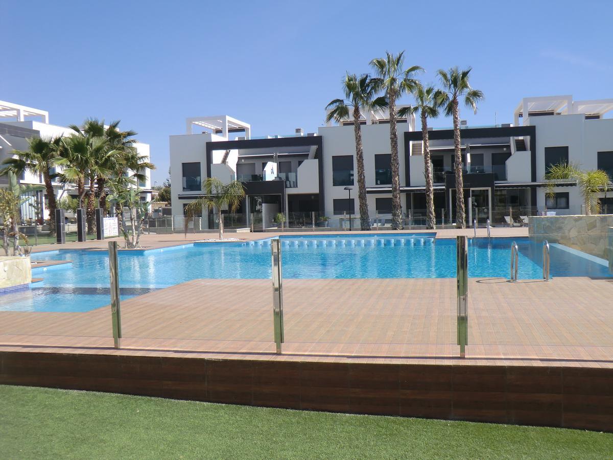 Casas Holiday - Oasis Beach Ориуэла Экстерьер фото