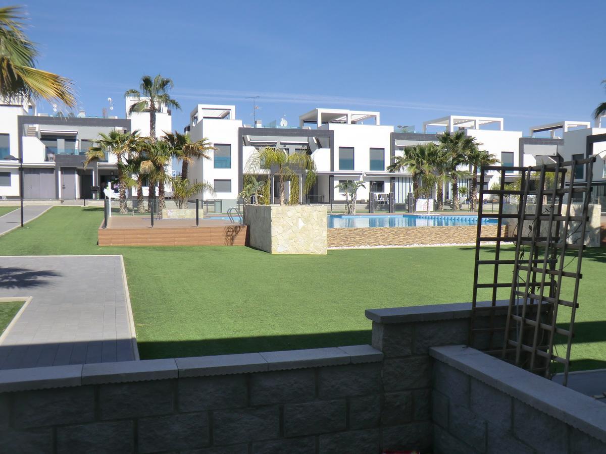 Casas Holiday - Oasis Beach Ориуэла Экстерьер фото